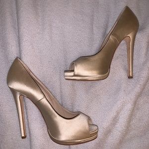 Vintage Oscar de la Renta Satin Peep Toe Pump